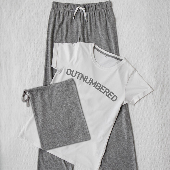 Outnumbered - Pyjama set in a bag